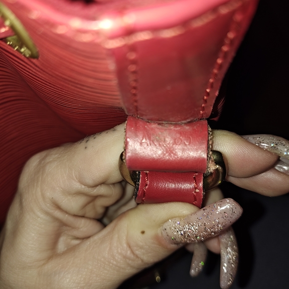 Louis Vuitton Red Epi Noe Bucket Bag - Picture 16 of 16